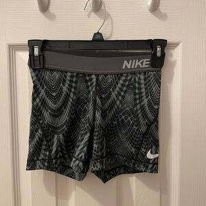 Women’s XS Nike Pros